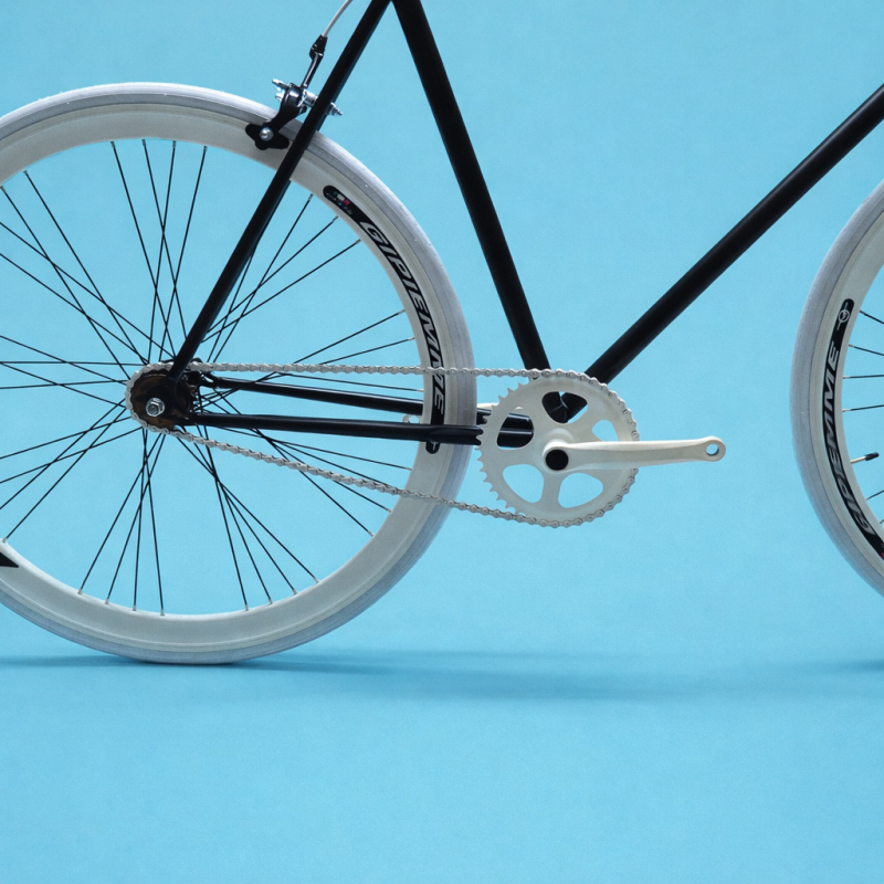 Bici fixed 28 nero bianco single speed personalizzabile