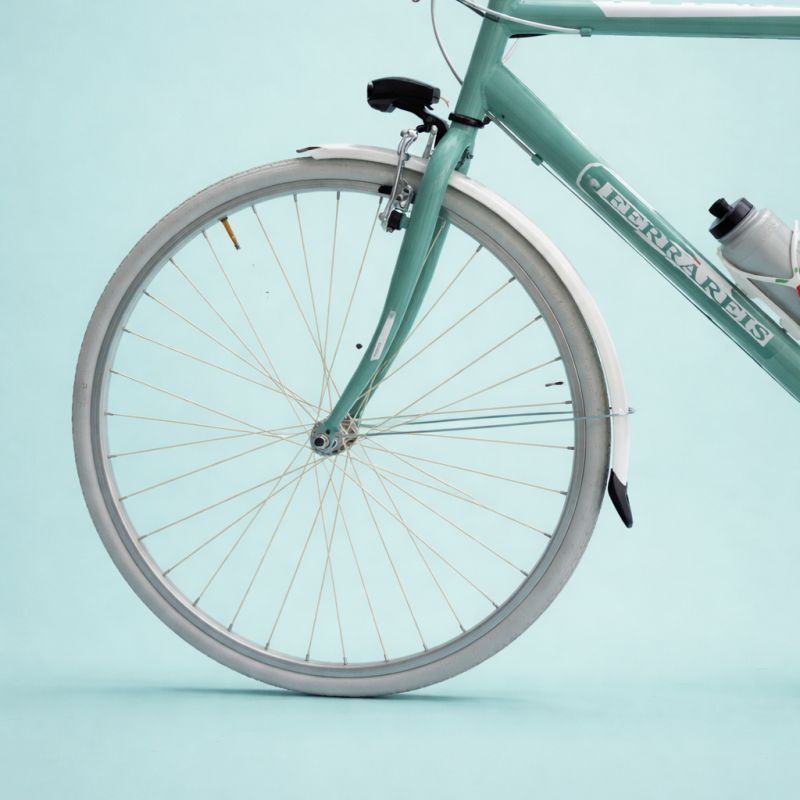 Bici trekking 28 alluminio personalizzabile verde shimano città