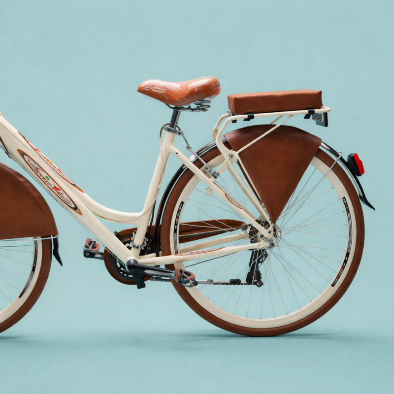 Bici trekking city bike 28 in alluminio Shimano  panna personalizzabile