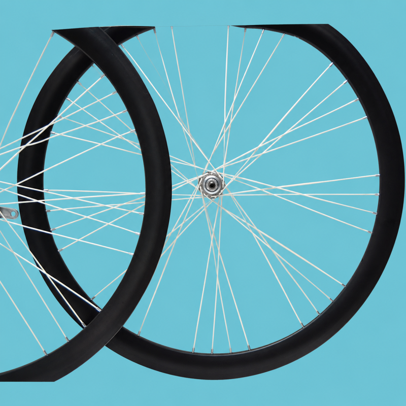 Ruote bici fixed 28x1.3/8-5/8 contro pedale neri e bianchi + pignone personalizzabile