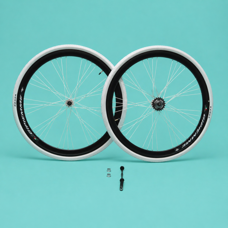 Ruote o cerchi 28 fixed 1v nero bianco Gipiemme contro pedale 40mm complete personalizzabile